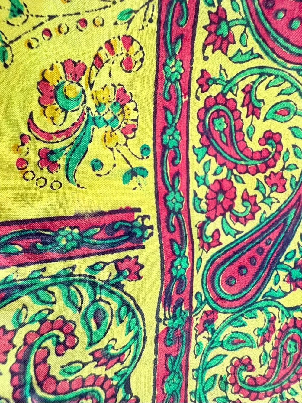 Lot of 2 Unbranded Large Yellow and Beige and Silk Yellow Red Green Silk